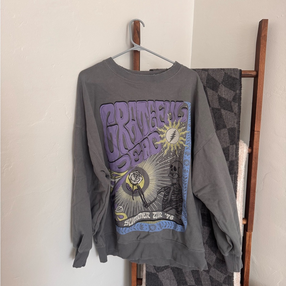 Gray Graphic Sweater